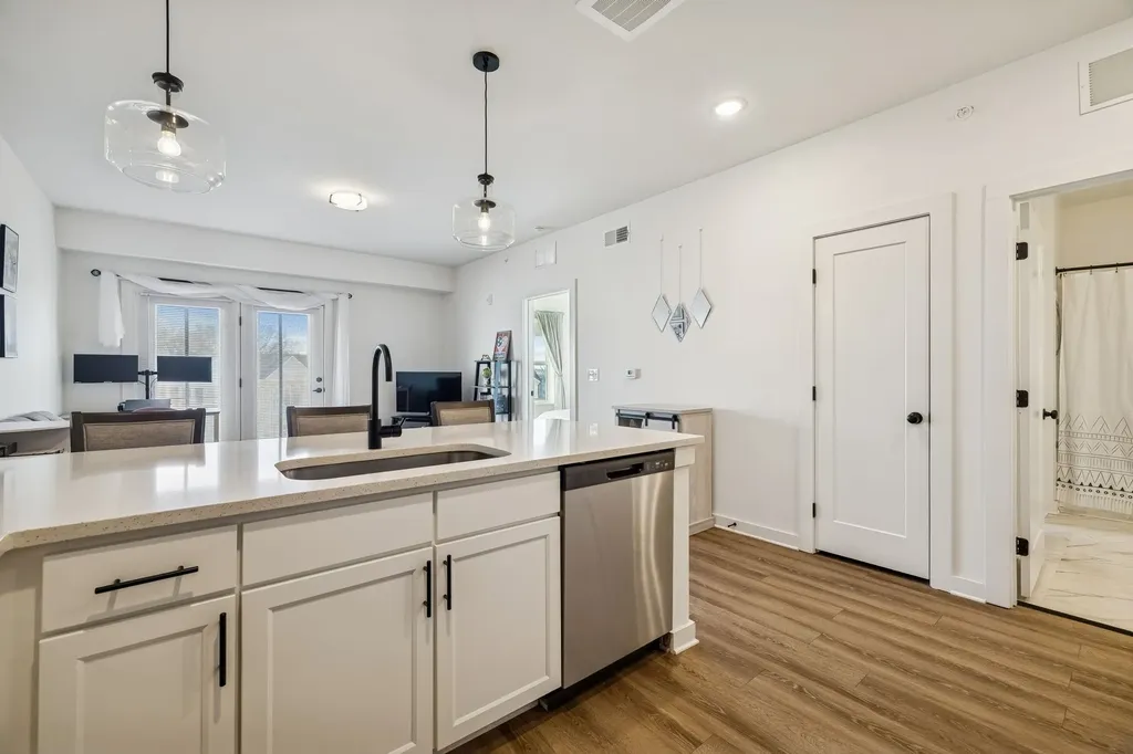 1540 Lebanon Pike Nashville TN 37210