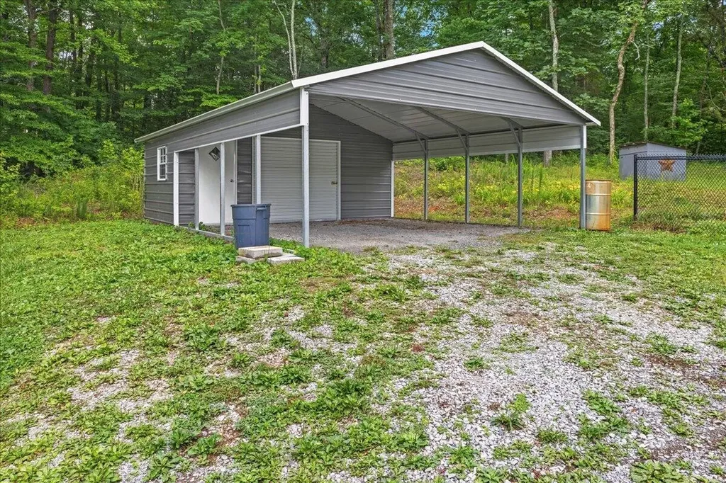 204 County Road 439 Athens TN 37303