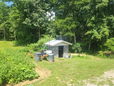 2888 Nashville Highway Lancing TN 37770
