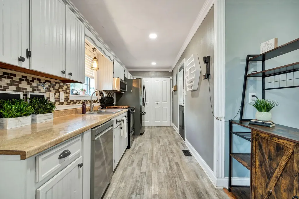 241 Belleview Drive, SE Cleveland TN 37323