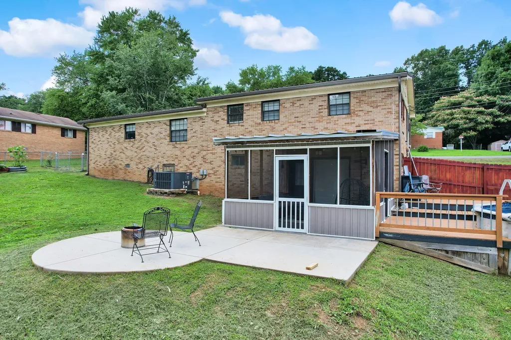 241 Belleview Drive, SE Cleveland TN 37323
