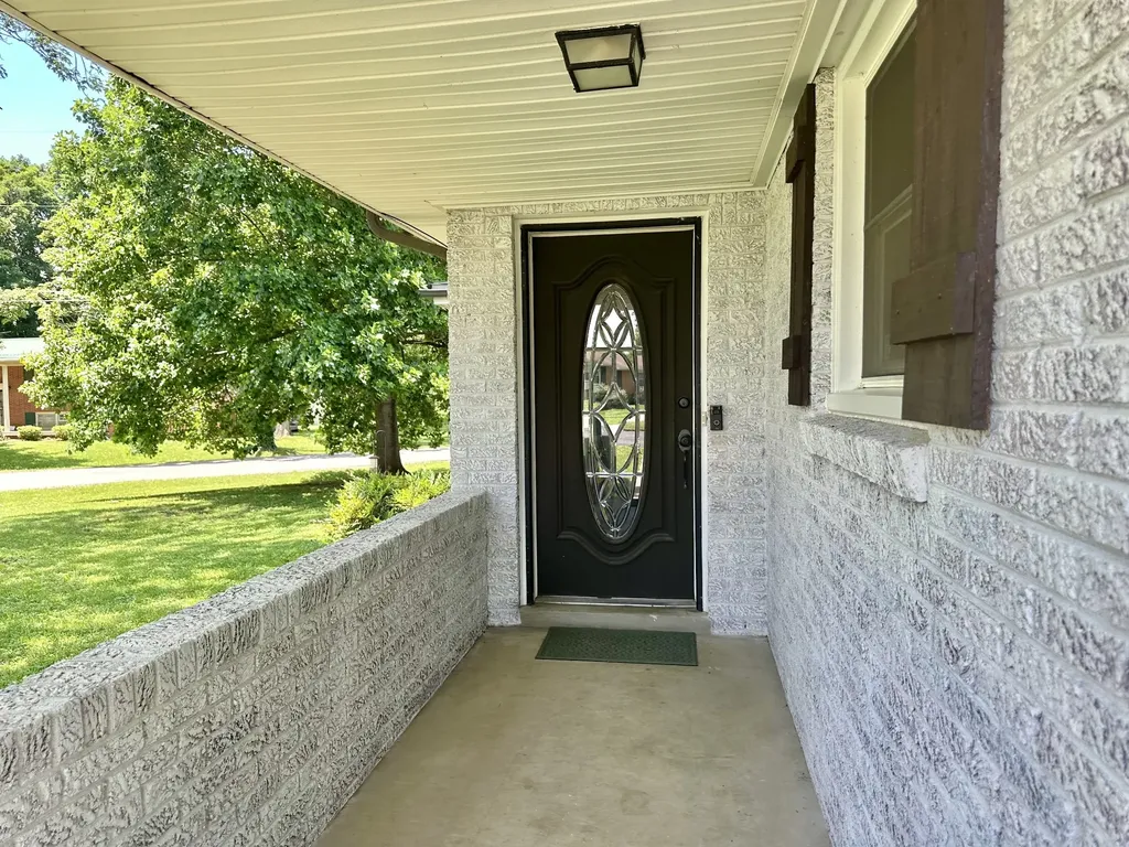 8401 Terry Lane Hermitage TN 37076