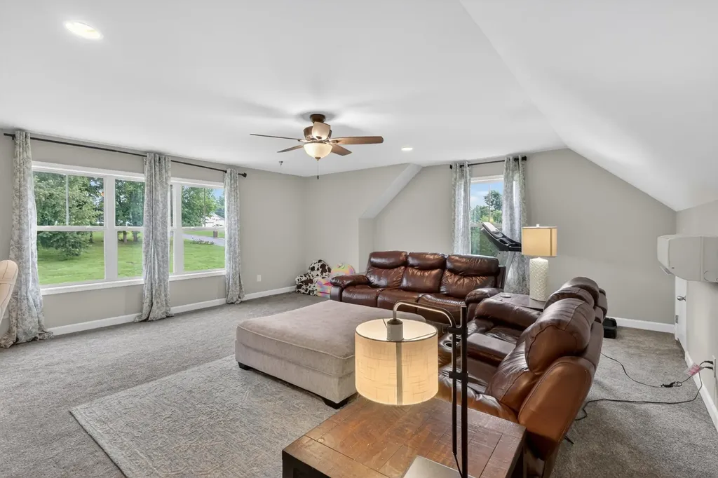 1005 Hiltonwood Boulevard Castalian Springs TN 37031
