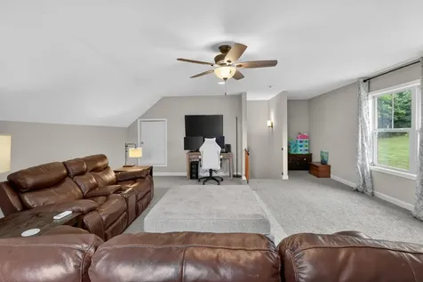 1005 Hiltonwood Boulevard Castalian Springs TN 37031