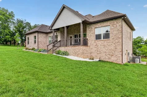 1005 Hiltonwood Boulevard Castalian Springs TN 37031