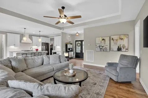 1005 Hiltonwood Boulevard Castalian Springs TN 37031