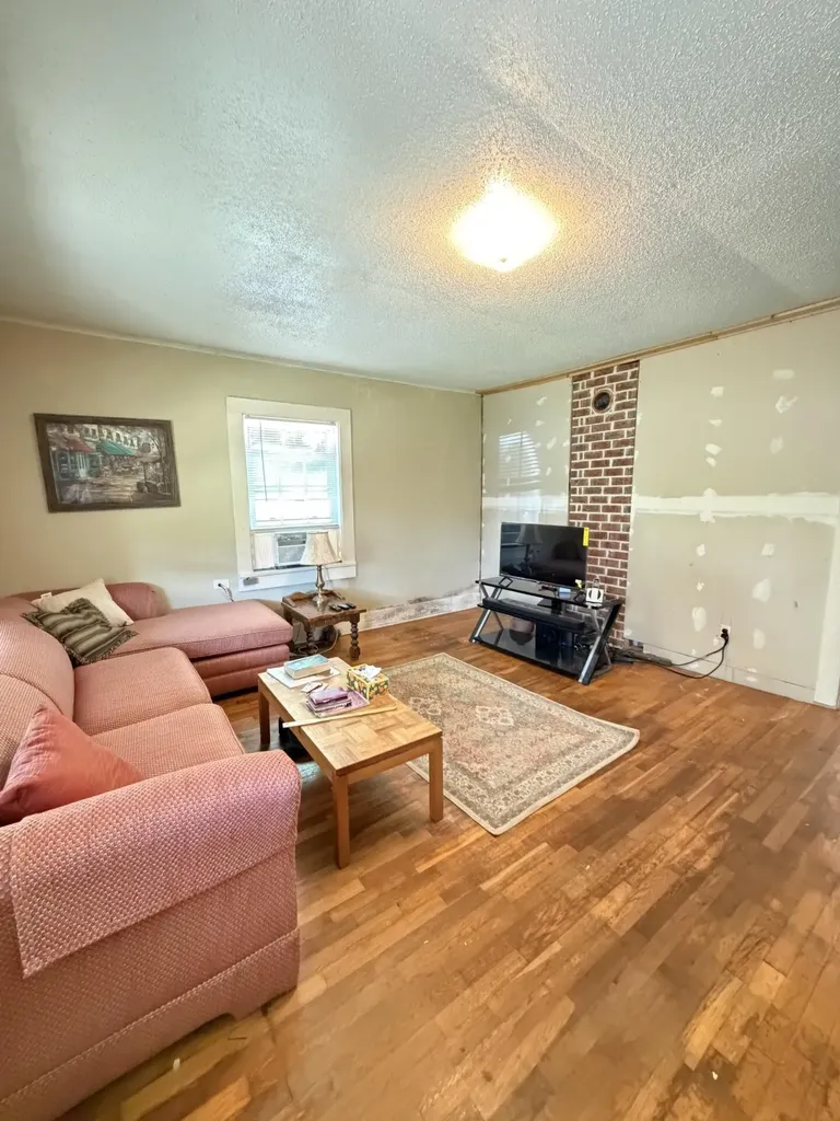 125 Frontier Road Sweetwater TN 37874