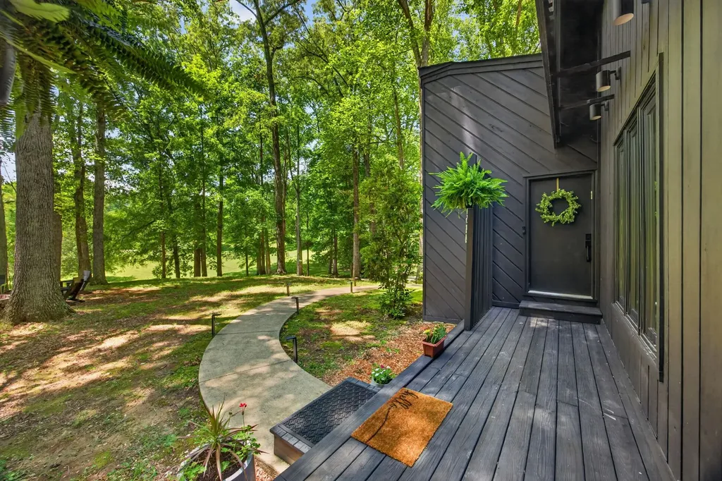 1644 Carriage Lane Cookeville TN 38506