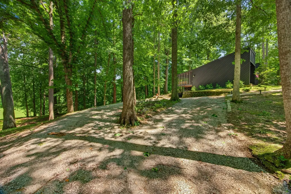 1644 Carriage Lane Cookeville TN 38506