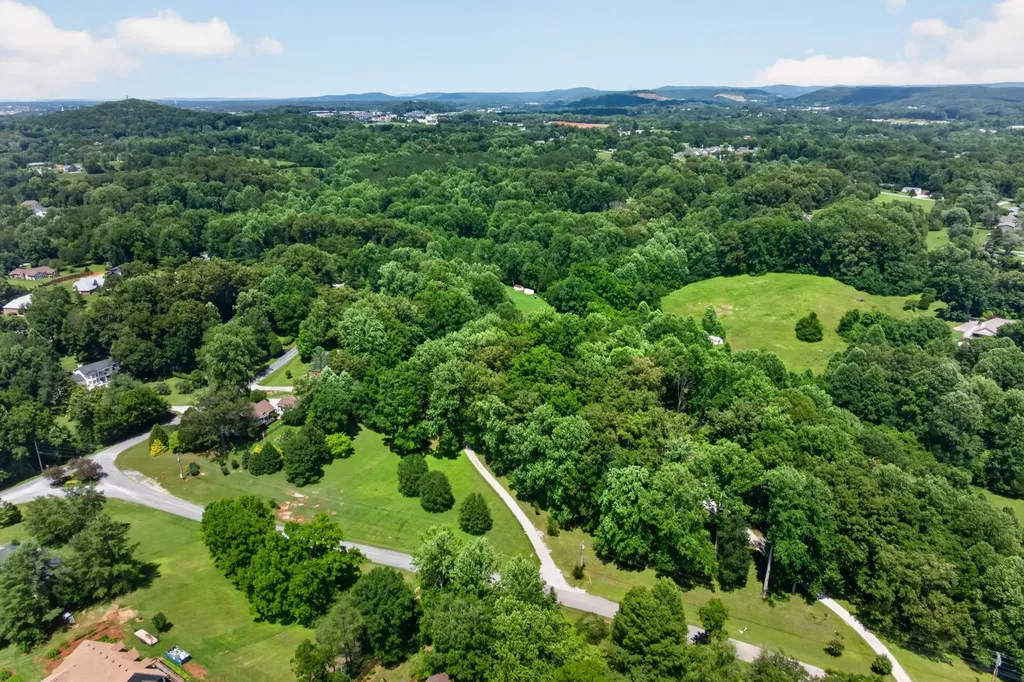 1644 Carriage Lane Cookeville TN 38506
