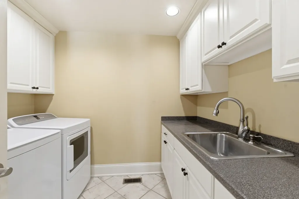 4022 Sneed Road Nashville TN 37215