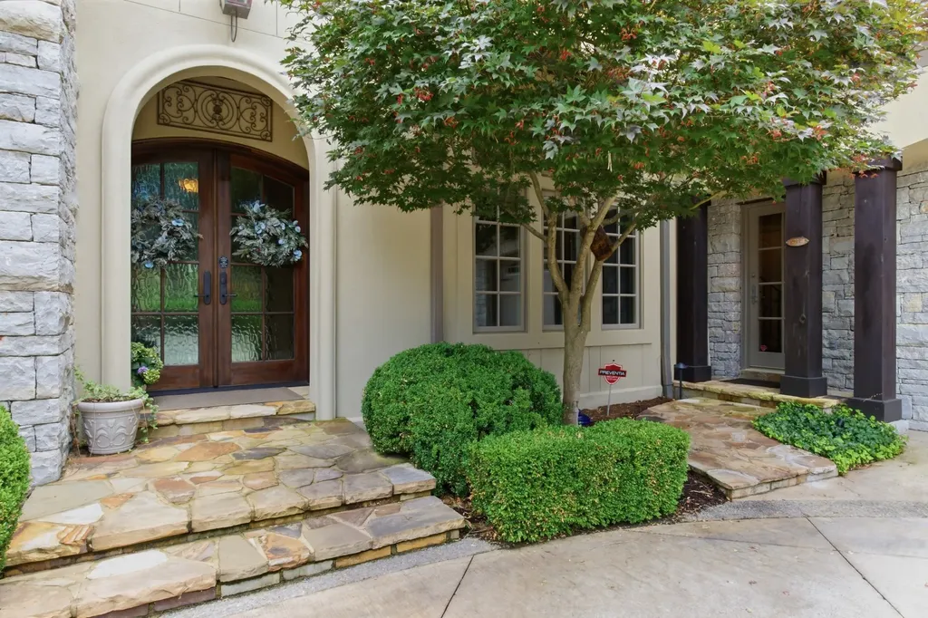 4022 Sneed Road Nashville TN 37215