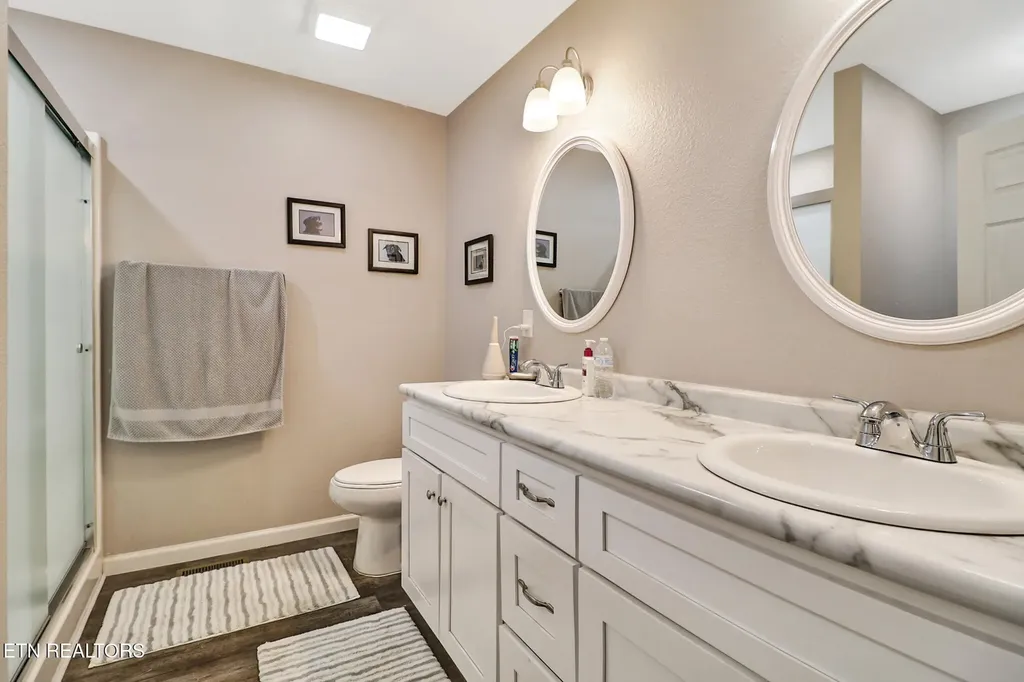 122 Jay Loop Jamestown TN 38556