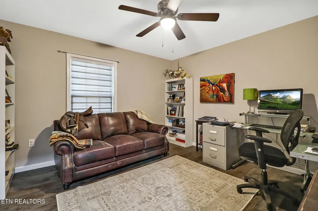 122 Jay Loop Jamestown TN 38556