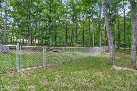 122 Jay Loop Jamestown TN 38556