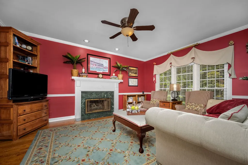 1310 White Oak Lane Murfreesboro TN 37130