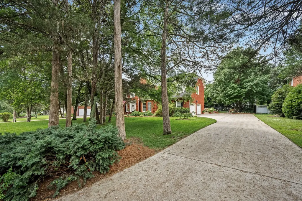 1310 White Oak Lane Murfreesboro TN 37130
