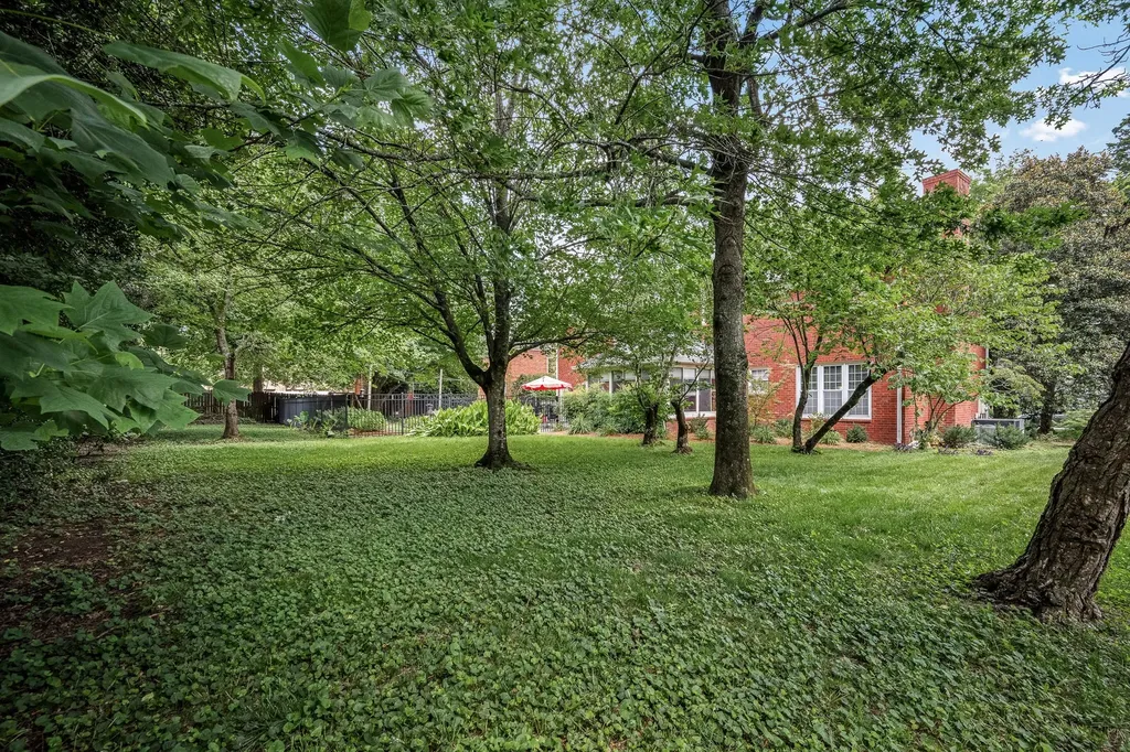 1310 White Oak Lane Murfreesboro TN 37130