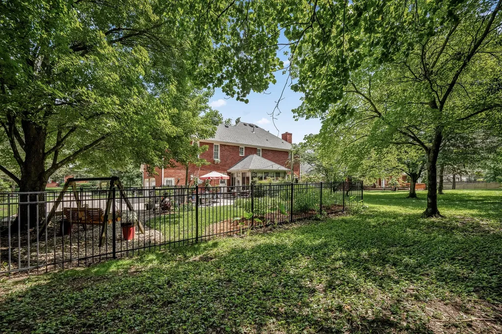 1310 White Oak Lane Murfreesboro TN 37130