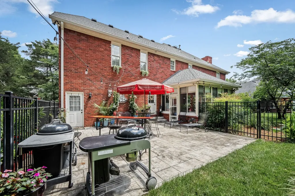1310 White Oak Lane Murfreesboro TN 37130