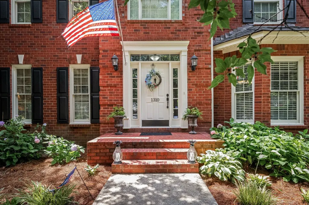 1310 White Oak Lane Murfreesboro TN 37130