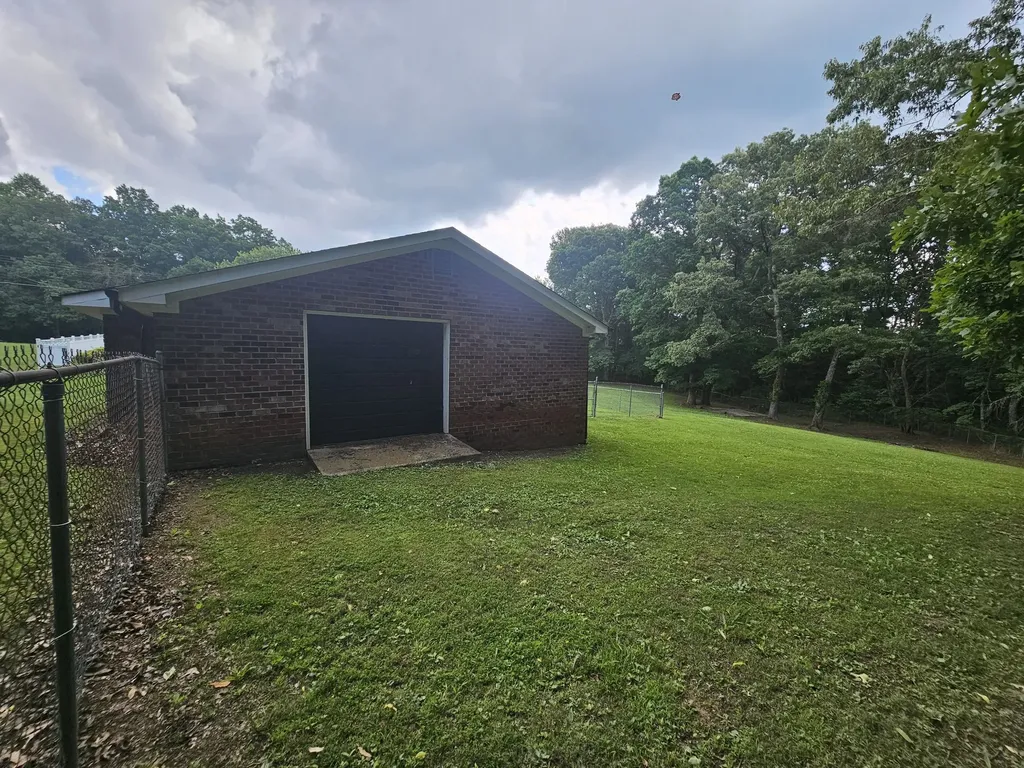 450 Main Street Palmer TN 37365