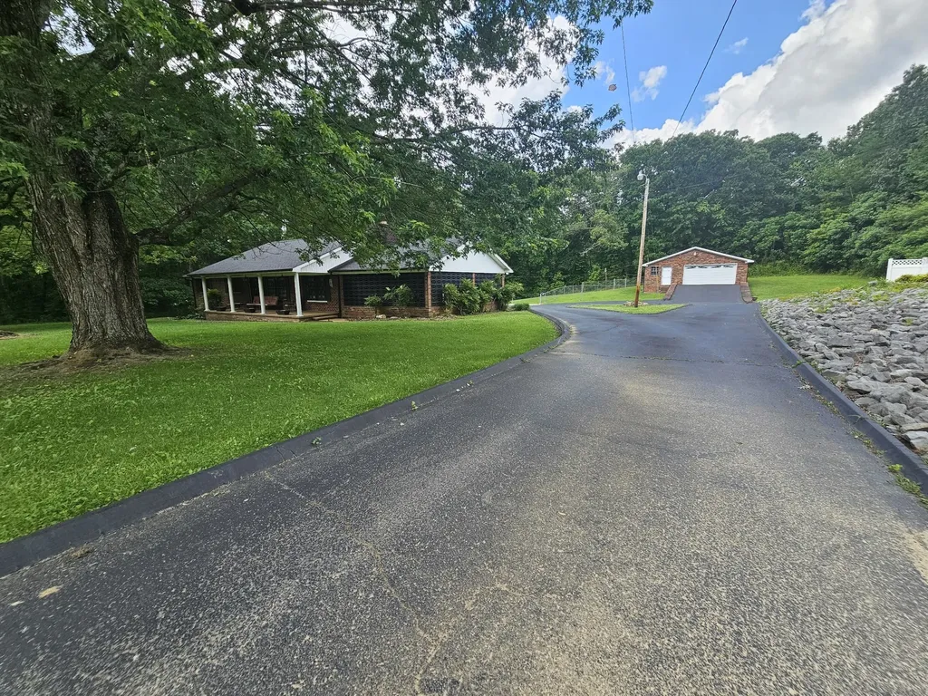450 Main Street Palmer TN 37365