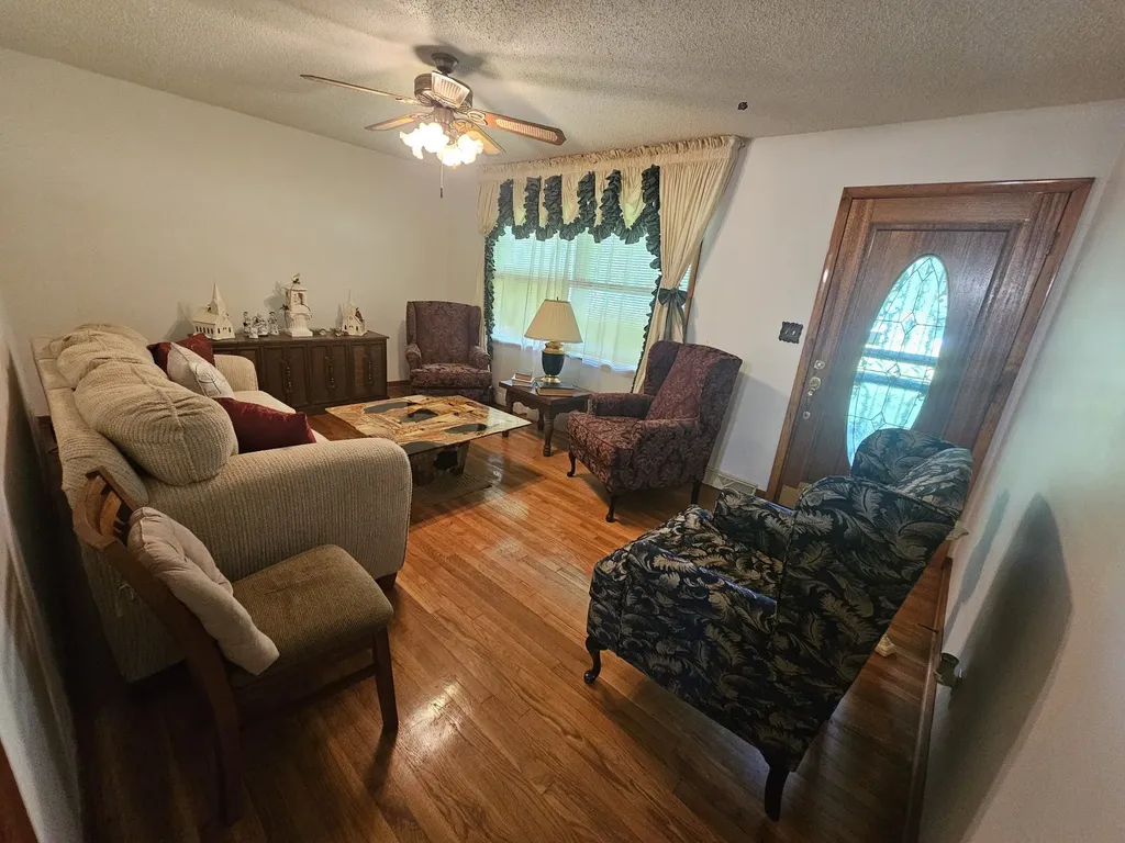 450 Main Street Palmer TN 37365