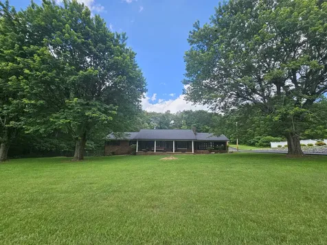 450 Main Street Palmer TN 37365