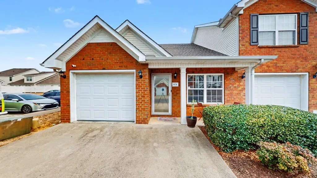 876 Wolves Den Place Murfreesboro TN 37128