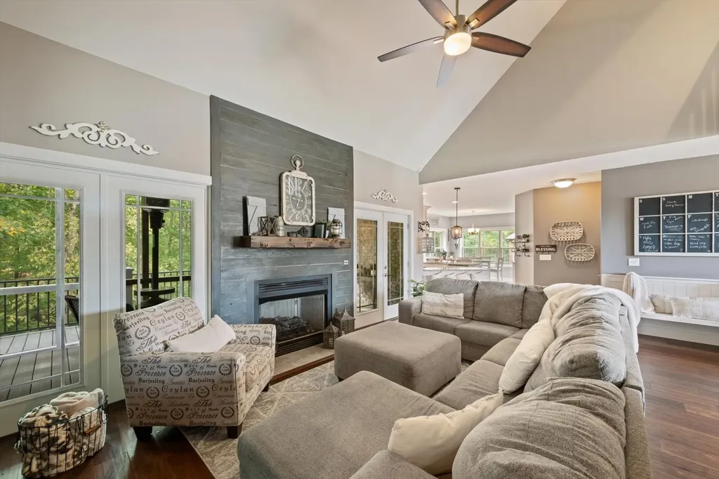 4212 Sheffield Lane Greenbrier TN 37073
