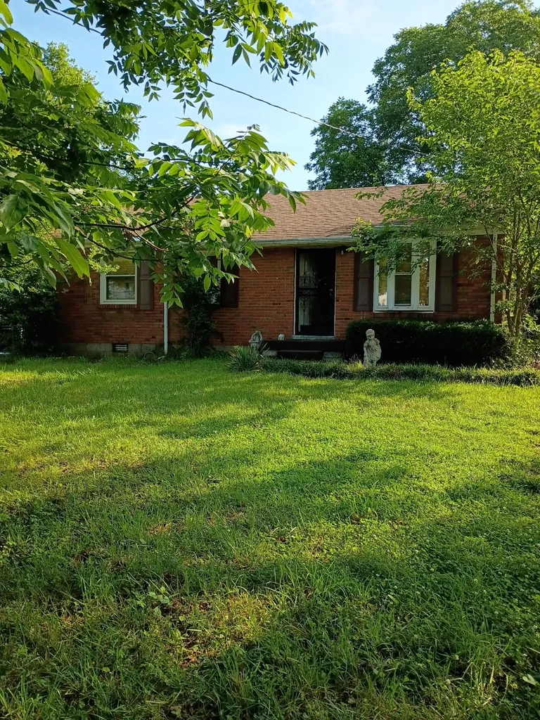 120 Stirton Road Nashville TN 37210