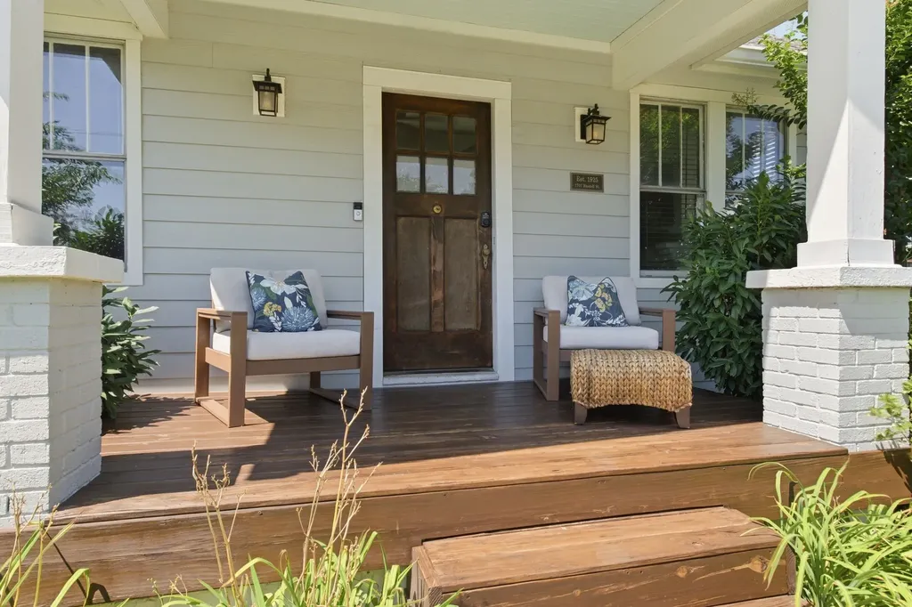 1707 Russell Street Nashville TN 37206