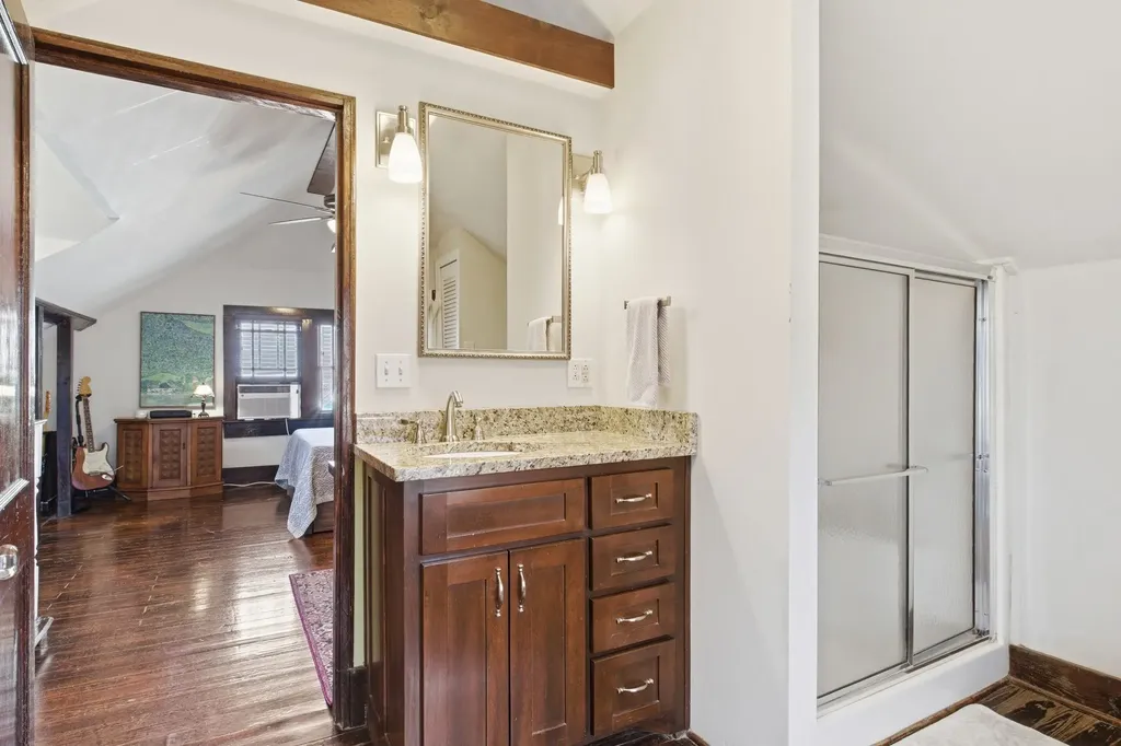 1707 Russell Street Nashville TN 37206