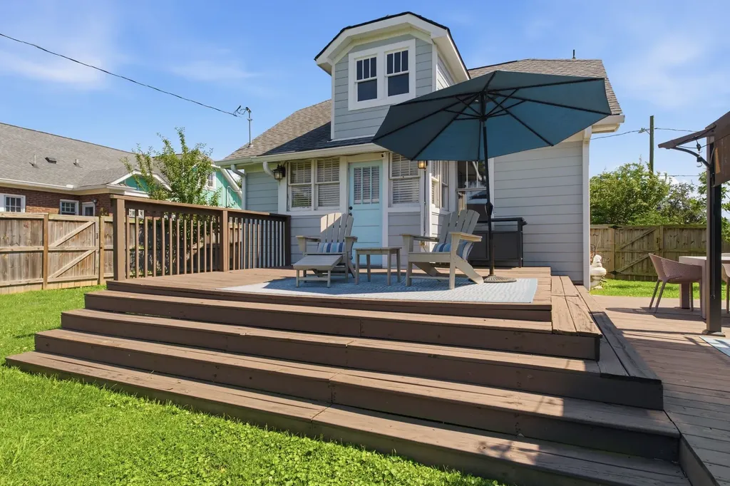 1707 Russell Street Nashville TN 37206