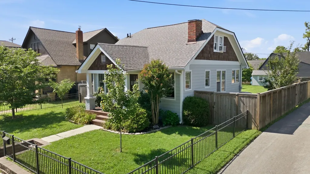 1707 Russell Street Nashville TN 37206