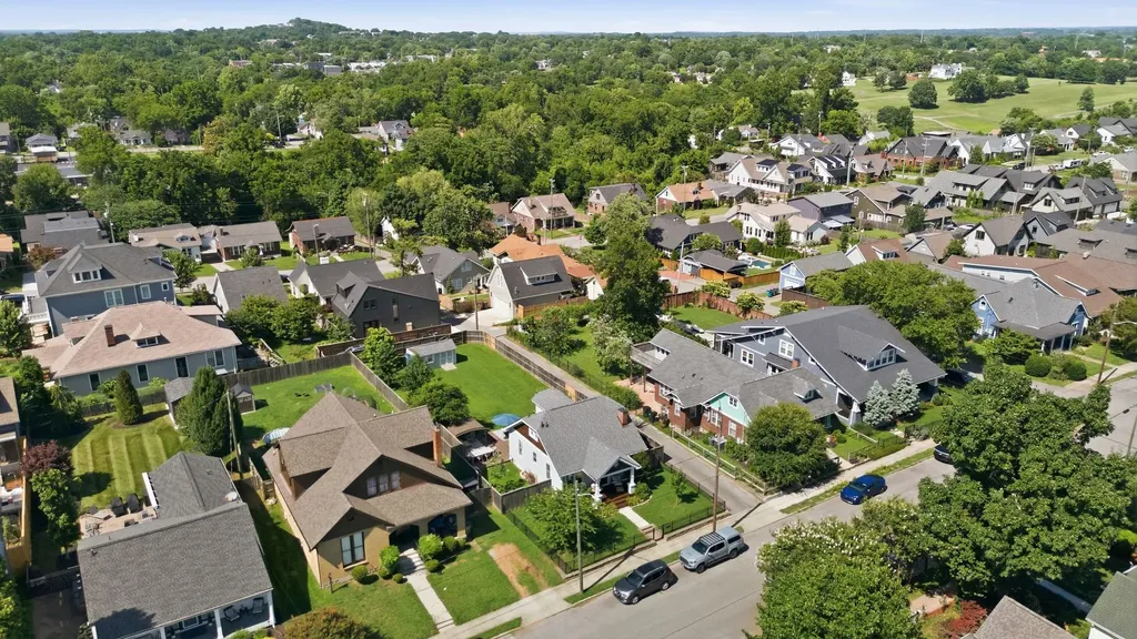 1707 Russell Street Nashville TN 37206