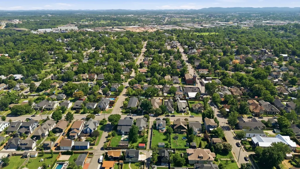 1707 Russell Street Nashville TN 37206