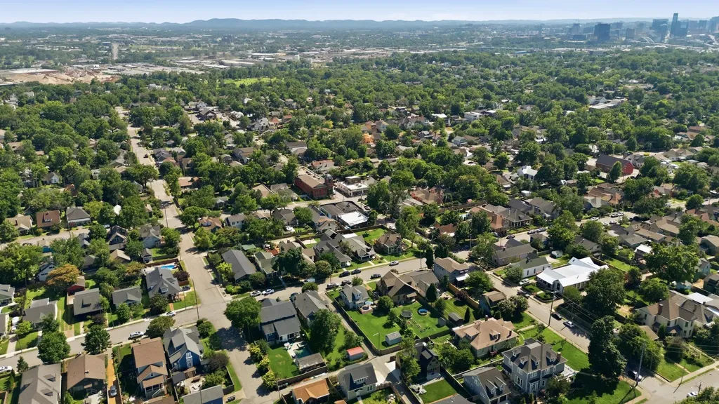 1707 Russell Street Nashville TN 37206