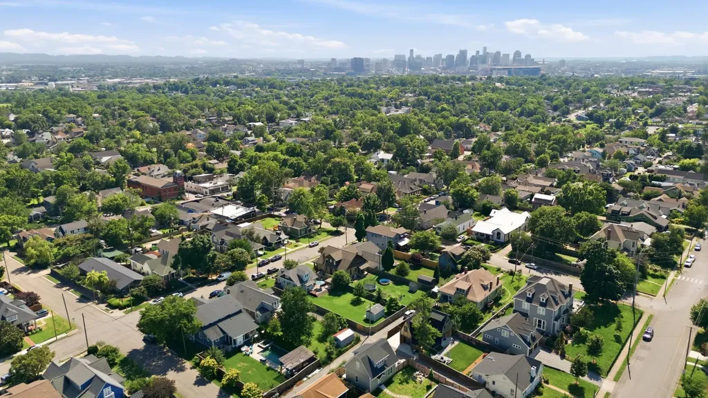 1707 Russell Street Nashville TN 37206