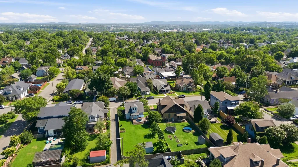 1707 Russell Street Nashville TN 37206