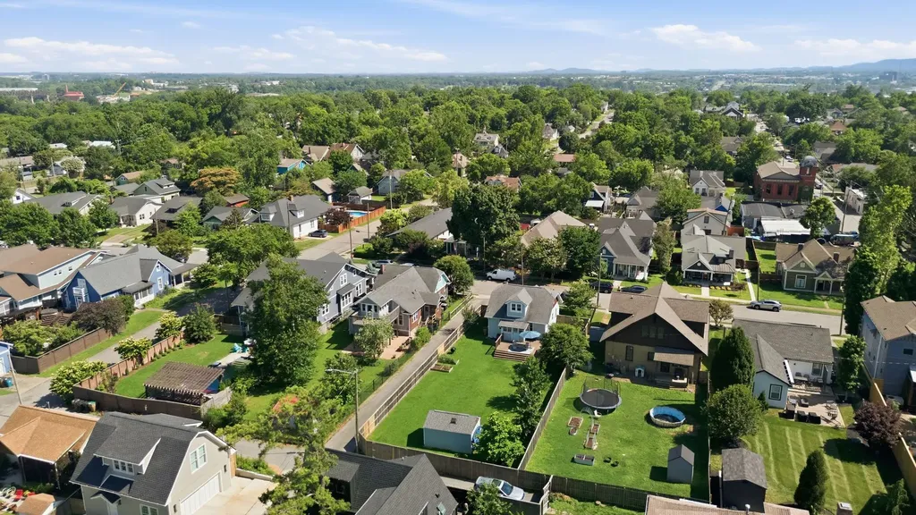 1707 Russell Street Nashville TN 37206