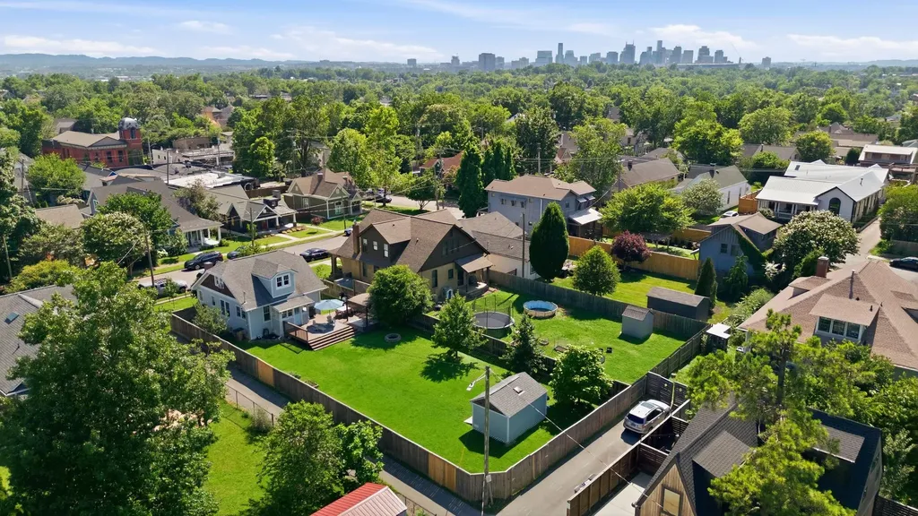 1707 Russell Street Nashville TN 37206