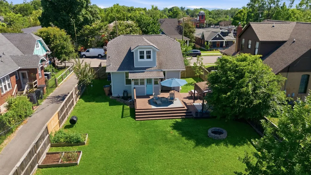 1707 Russell Street Nashville TN 37206