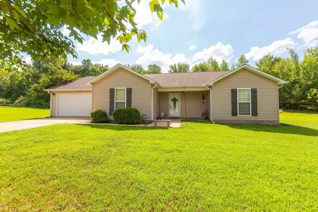139 Buttonwood Drive Lexington TN 38351