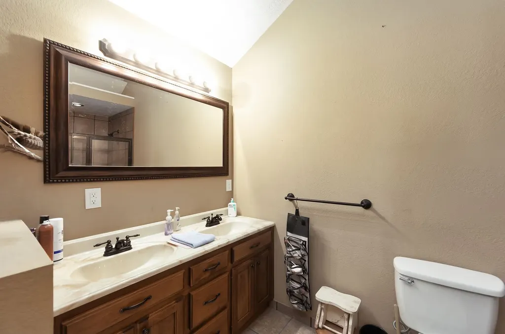139 Buttonwood Drive Lexington TN 38351