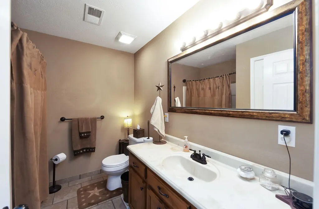 139 Buttonwood Drive Lexington TN 38351
