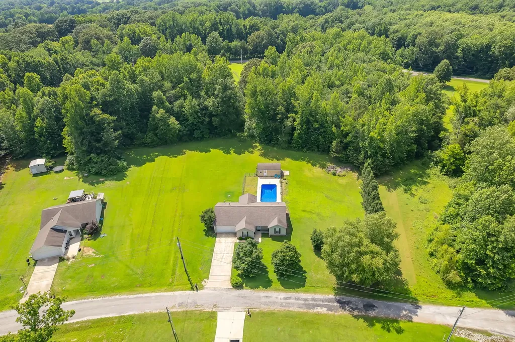 139 Buttonwood Drive Lexington TN 38351