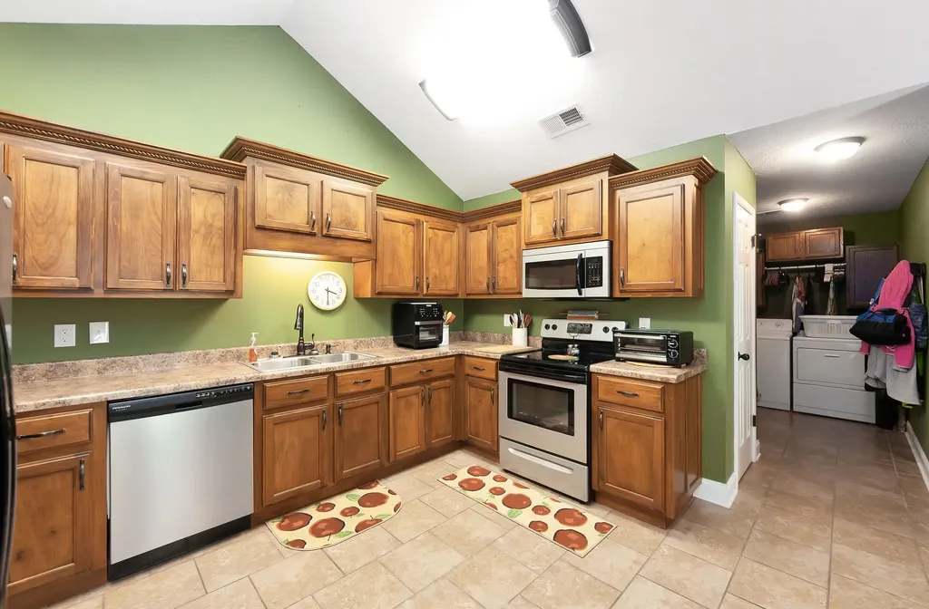 139 Buttonwood Drive Lexington TN 38351