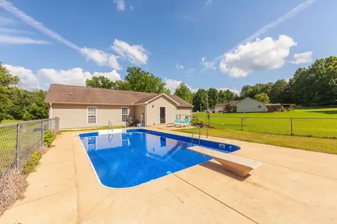 139 Buttonwood Drive Lexington TN 38351